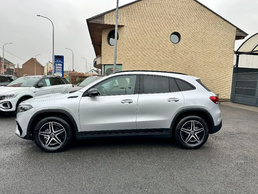 Mercedes-Benz EQA 250 Edition AMG Image 3